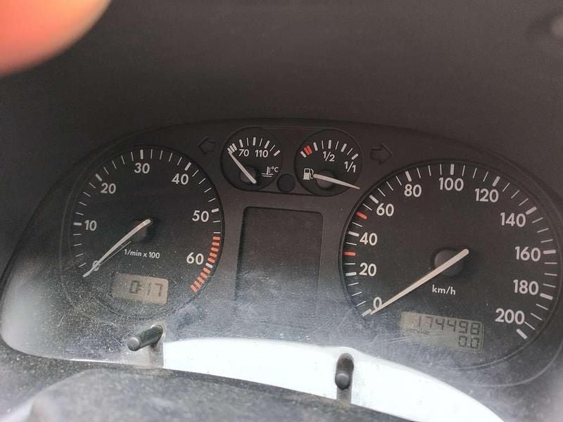 Gebraucht VW Polo 60 PS (44 kW) 1997 Schwarz Limousine