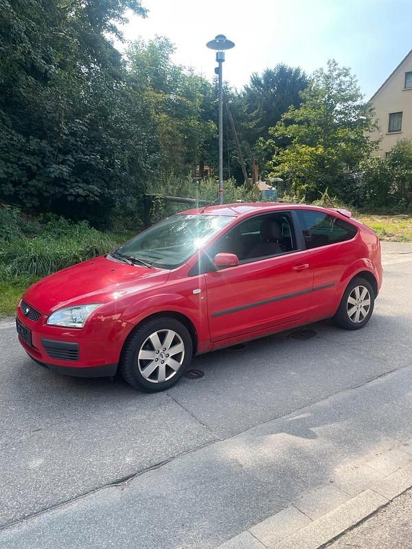 Rot Gebraucht 2007 Ford Focus Coupé | 2.800 € (Fairer Preis) - Bild 1/4