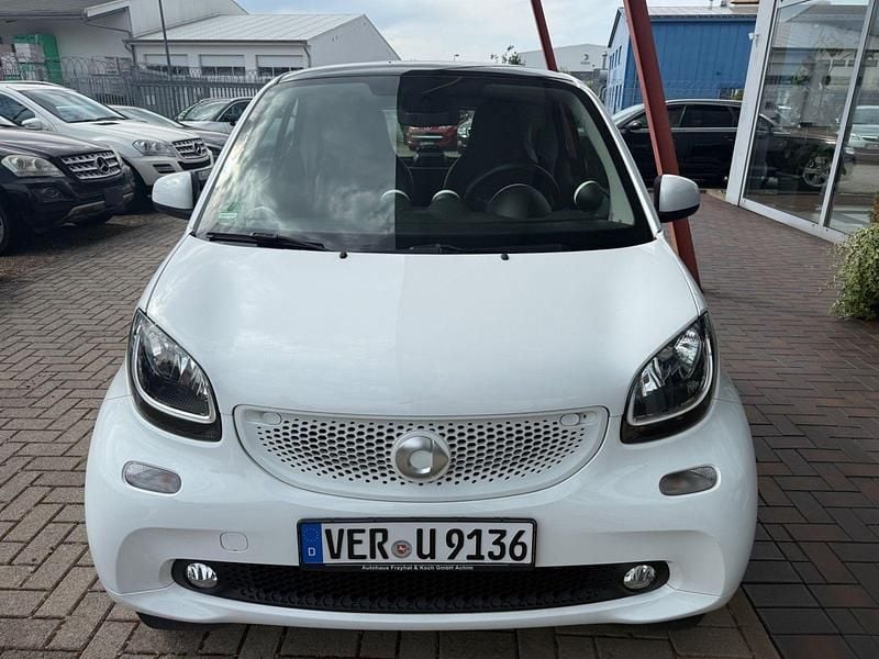 Weiß Gebraucht 2014 Smart ForTwo Coupé Coupé | 9.399 € (Fairer Preis) - Bild 1/4