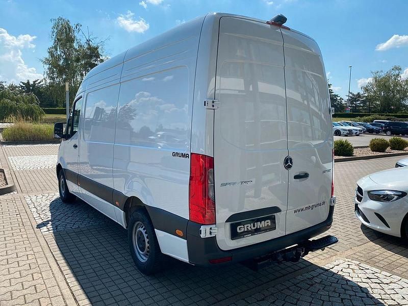 Gebraucht Mercedes Sprinter 170 PS (125 kW) 2024 Weiß Van