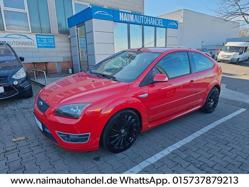 Gebraucht Ford Focus ST 226 PS (166 kW) 2009 Rot Limousine