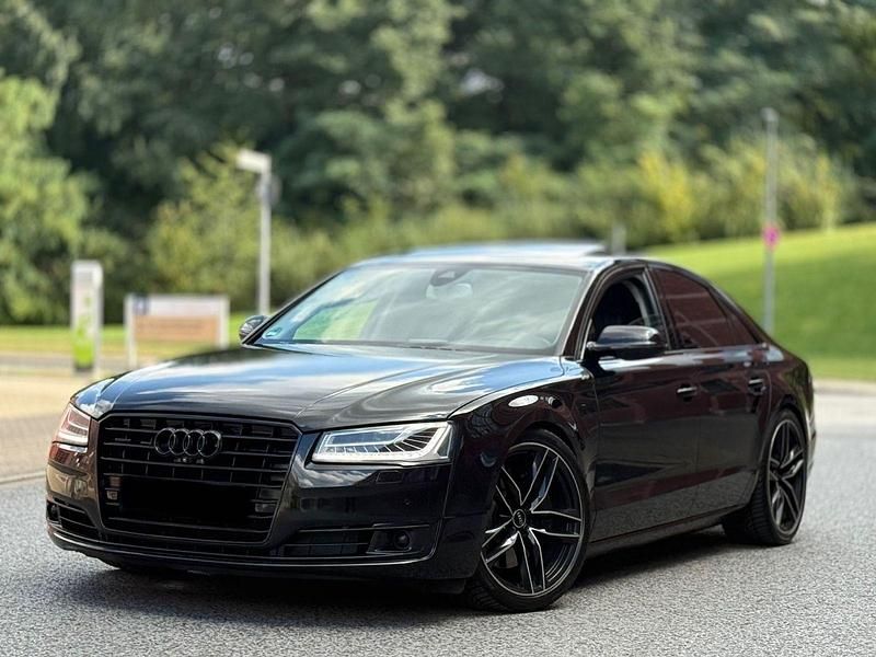 Schwarz Gebraucht 2015 Audi A8 Ambiente Limousine | 21.990 € (Superpreis) - Bild 1/4