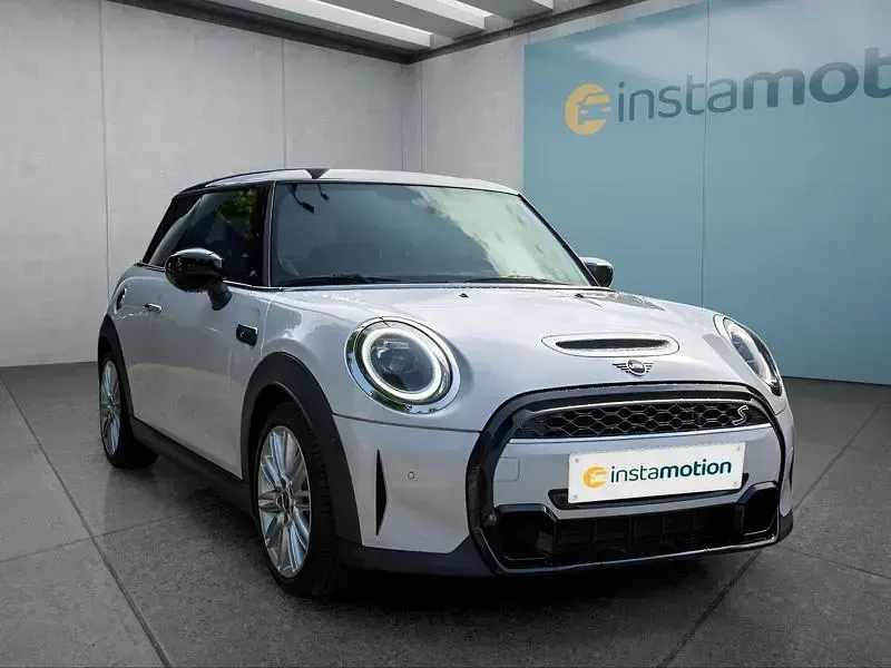 Gebraucht Mini Cooper S 178 PS (130 kW) 2023 Weiß Kleinwagen
