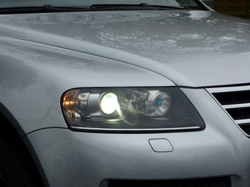 Gebraucht VW Touareg 313 PS (230 kW) 2006 Silber SUV