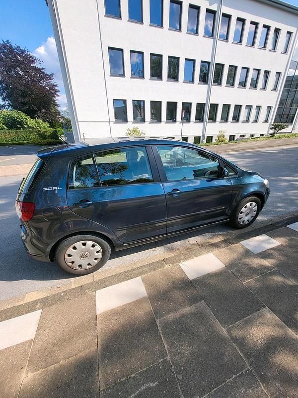 Blau Gebraucht 2007 VW Golf V Kleinwagen | 2.500 € - Bild 1/4