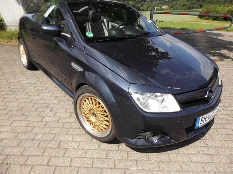 Blau Gebraucht 2010 Opel Tigra Edition Cabrio | 11.000 € - Bild 1/4