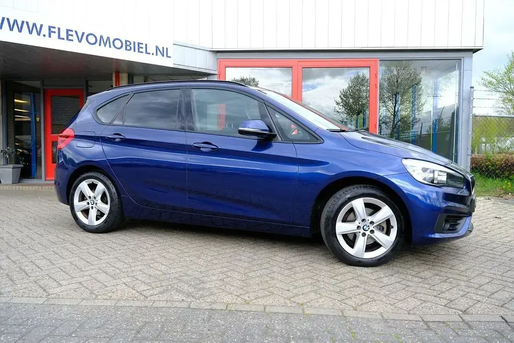 Gebraucht BMW 218 Active Tourer 150 PS (110 kW) 2015 Blau Van / Kleinbus