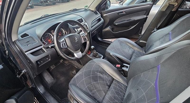 Gebraucht Suzuki Swift X-TRA 94 PS (69 kW) 2016 Schwarz Kleinwagen