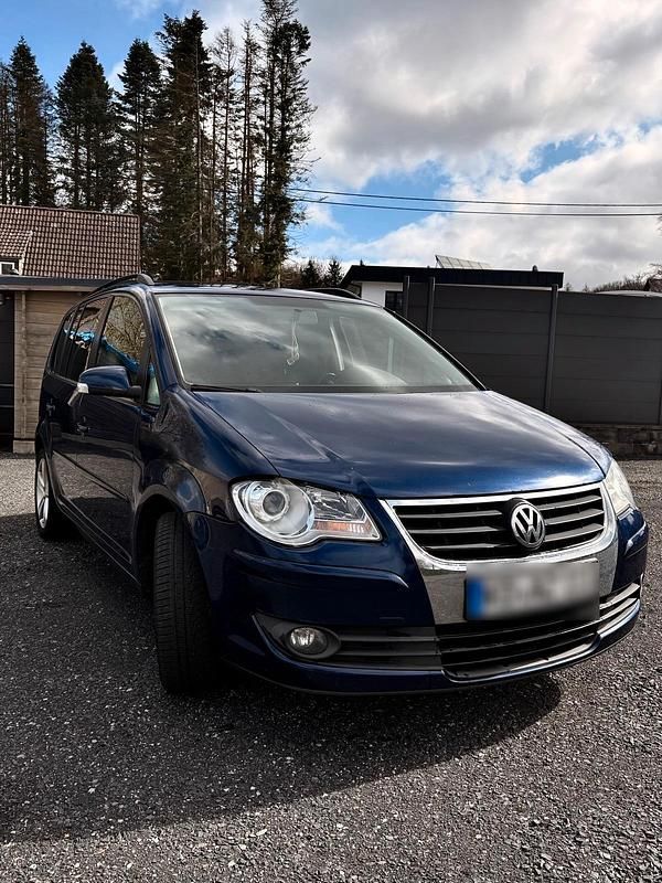 Gebraucht VW Touran 105 PS (77 kW) 2008 Blau Van / Kleinbus