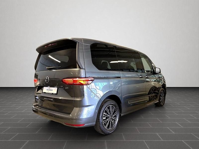Second-hand VW Multivan 150 CP (110 kW) 2026 Gri Monovolum