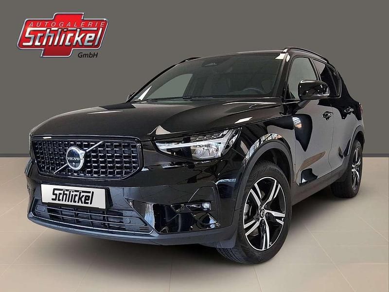 Gebraucht Volvo XC40 Plus 197 PS (144 kW) 2023 Black solid (stone) SUV