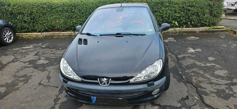 Schwarz Gebraucht 2002 Peugeot 206 CC Cabrio | 333 € (Superpreis) - Bild 1/4