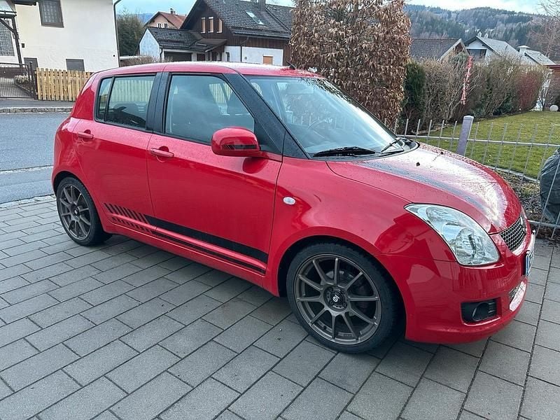 Gebraucht Suzuki Swift 92 PS (67 kW) 2008 Rot Kleinwagen