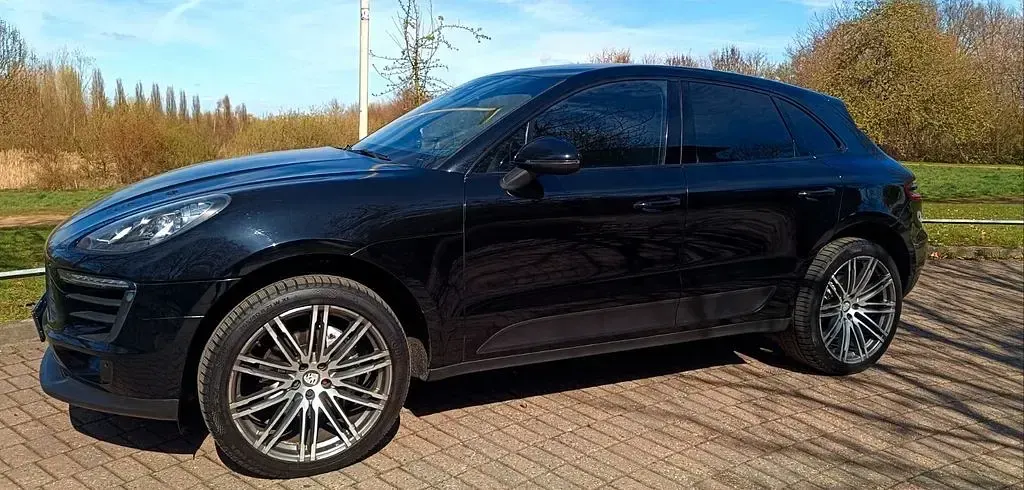Gebraucht Porsche Macan Turbo 258 PS (189 kW) 2015 Schwarz SUV