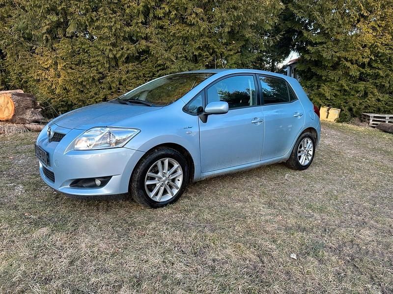 Blau Gebraucht 2008 Toyota Auris Kleinwagen | 2.950 € (Fairer Preis) - Bild 1/4