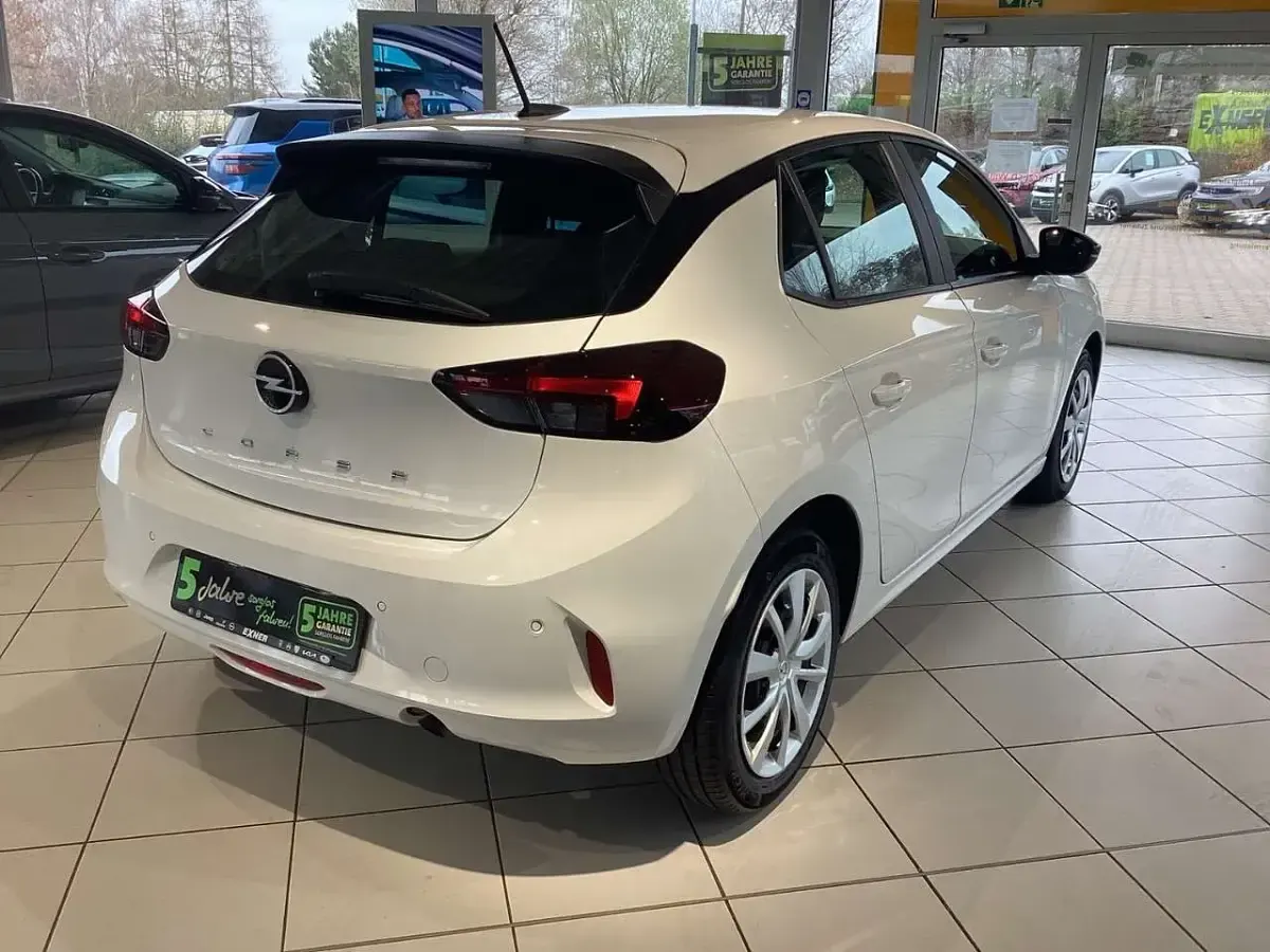 Usata Opel Corsa 75 CV (55 kW) 2023 Bianco Utilitaria
