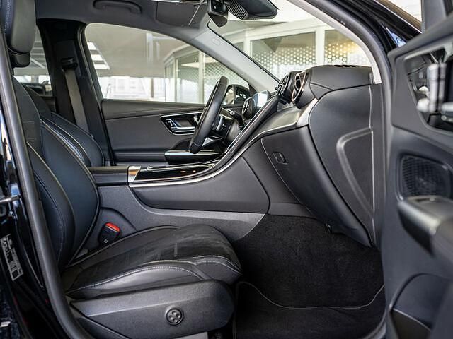 Gebraucht Mercedes GLC300e Premium 204 PS (150 kW) 2023 Schwarz SUV