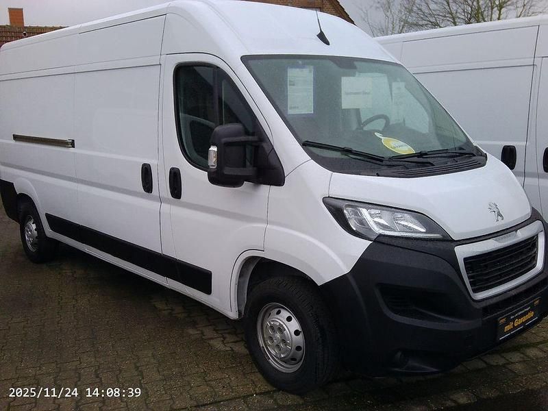 Lackierung weiss icy/deckende Gebraucht 2024 Peugeot Boxer Van | 22.490 € (Fairer Preis) - Bild 1/4