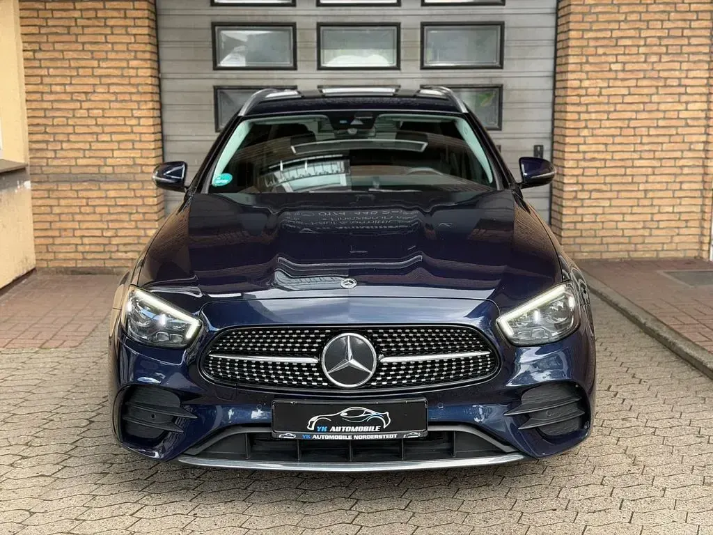 Gebraucht Mercedes E300 AMG 194 PS (142 kW) 2020 Blau Limousine