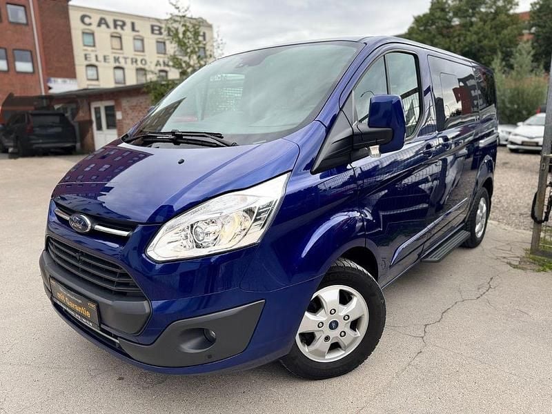 Blau Gebraucht 2017 Ford Tourneo Titanium Van / Kleinbus | 30.900 € (Teuer) - Bild 1/4