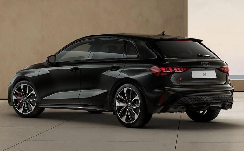 Neu Audi S3 Ambiente 333 PS (244 kW) 2025 Mythosschwarz metallic Limousine