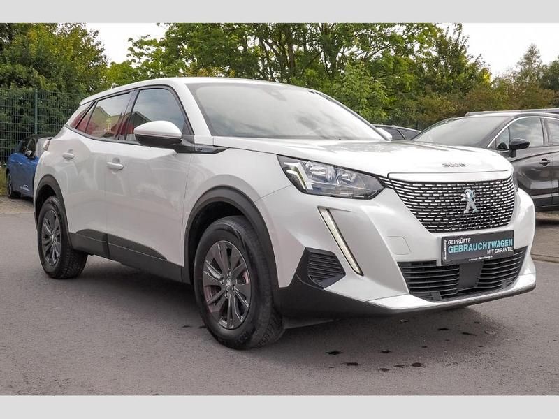 Gebraucht Peugeot e-2008 Active 100 kW (136 PS) 2021 Weiss SUV