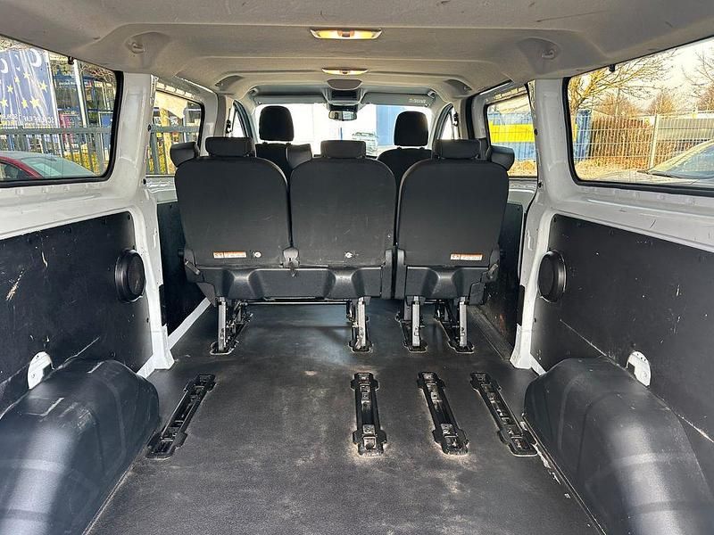 Gebraucht Ford Tourneo 131 PS (96 kW) 2020 Weiß Van / Kleinbus