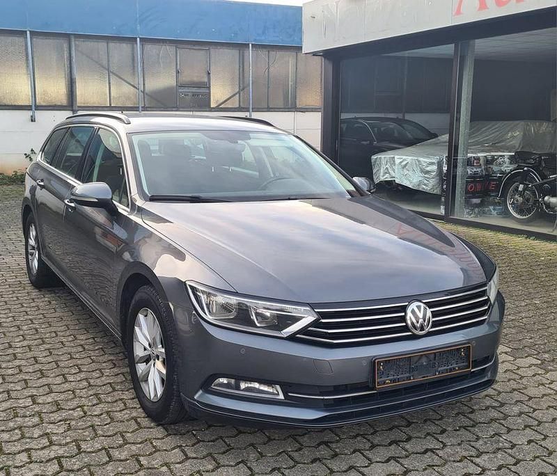 Second-hand VW Passat 150 CP (110 kW) 2017 Gri Berlinǎ