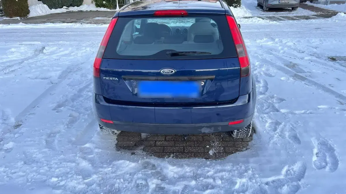 Brugt Ford Fiesta 65 HK (47 kW) 2003 Blå Hatchback