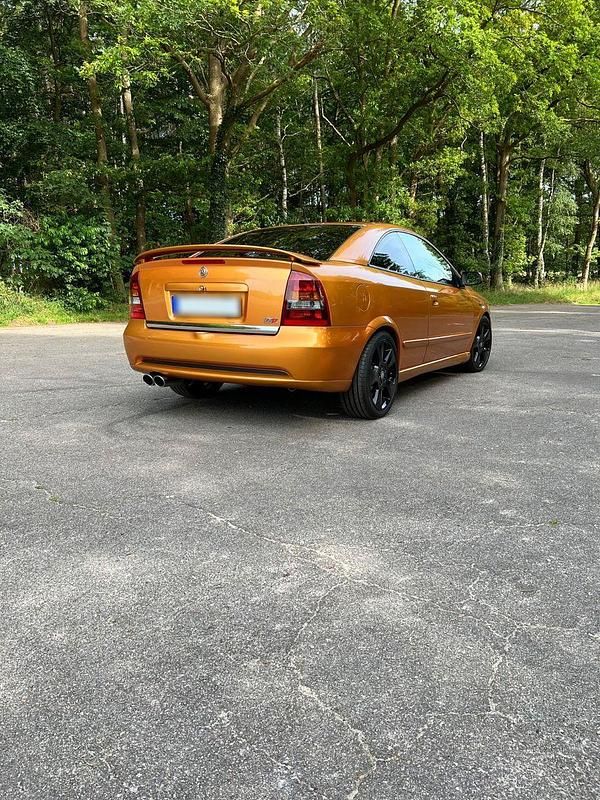 Gebraucht Opel Astra 125 PS (91 kW) 2002 Gelb Coupé