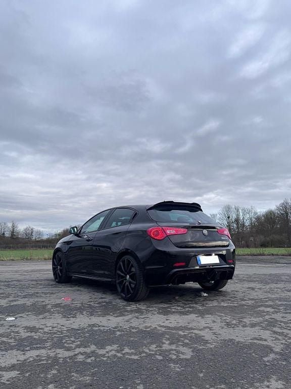 Gebraucht Alfa Romeo Giulietta Veloce 241 PS (177 kW) 2017 Schwarz Kleinwagen