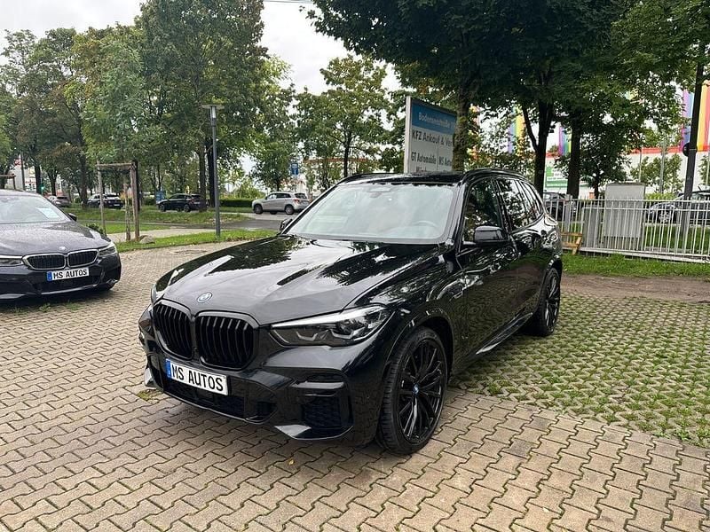 Black sapphire Gebraucht 2022 BMW X5 M Sport SUV | 54.999 € (Superpreis) - Bild 1/4
