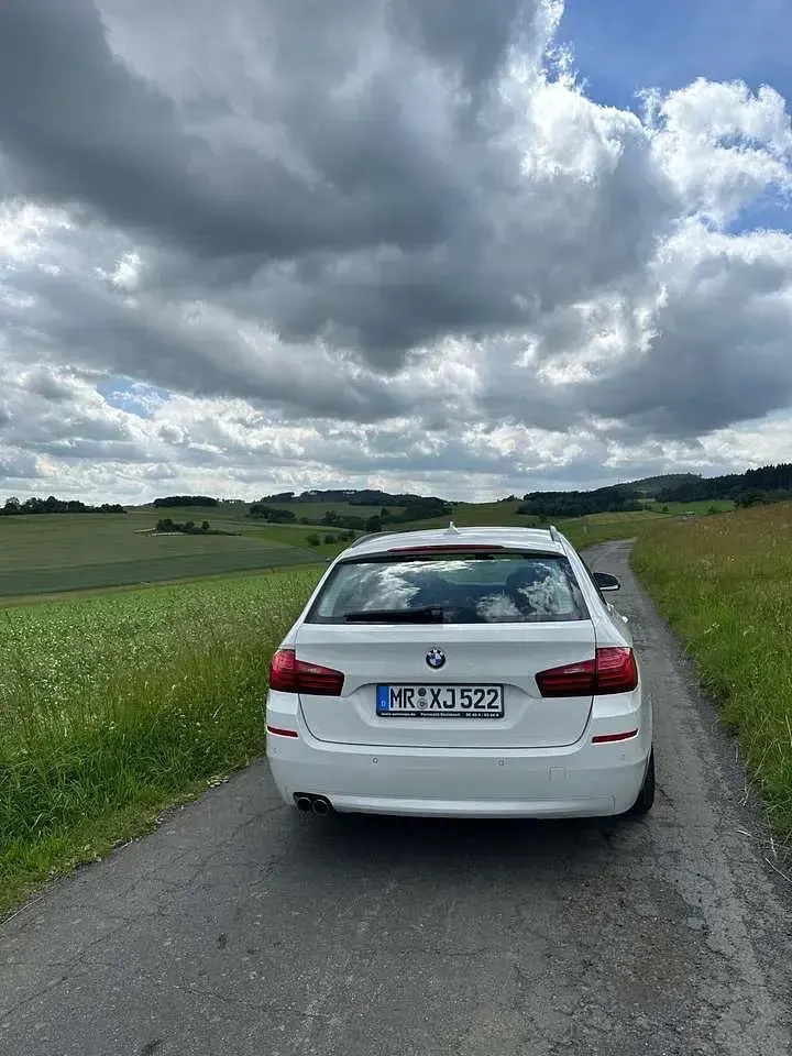Gebraucht BMW 520 190 PS (139 kW) 2016 Weiß Kombi