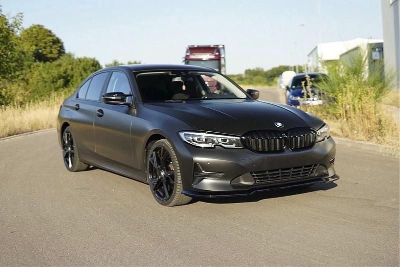 Grau Gebraucht 2019 BMW 320 M Performance Limousine | 29.000 € (Fairer Preis) - Bild 1/4