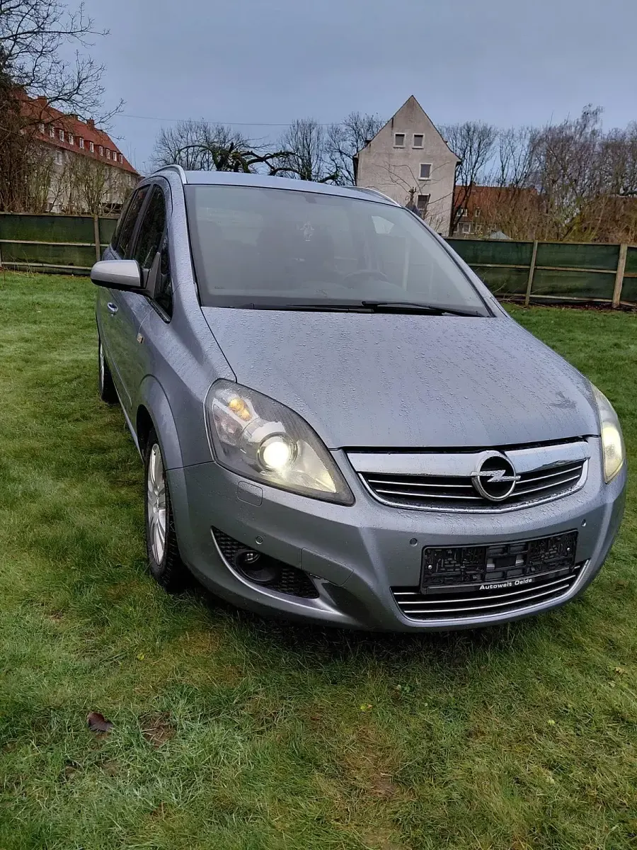Gebraucht Opel Zafira 150 PS (110 kW) 2009 Grau Van / Kleinbus