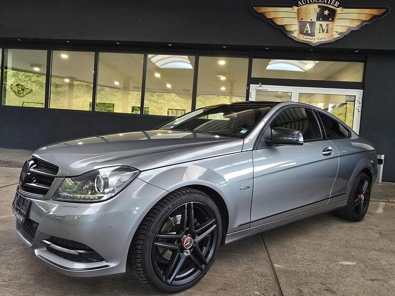 Silber Gebraucht 2011 Mercedes C180 AMG Coupé | 8.950 € (Fairer Preis) - Bild 1/4