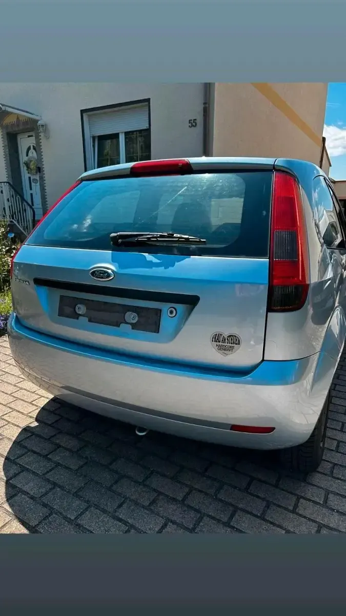 Gebraucht Ford Fiesta 60 PS (44 kW) 2005 Blau Kleinwagen