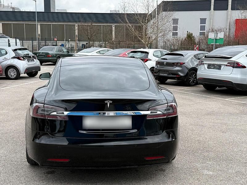 Gebraucht Tesla Model S 386 kW (525 PS) 2018 Schwarz Kleinwagen