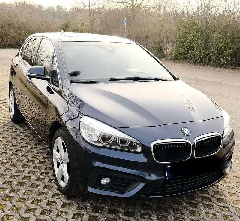 Gebraucht BMW 220 Active Tourer Advantage 192 PS (141 kW) 2017 Blau Van / Kleinbus