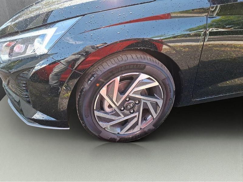 Neu Hyundai i20 Trend 101 PS (74 kW) 2025 Schwarz Limousine