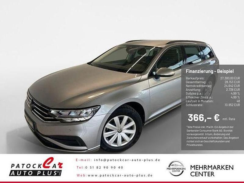 Gebraucht VW Passat Basis 150 PS (110 kW) 2023 Silber Kombi