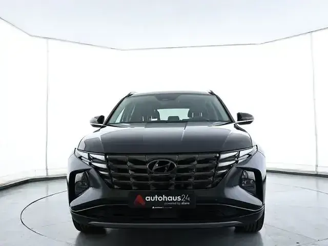Gebraucht Hyundai Tucson Trend 180 PS (132 kW) 2024 Grau SUV