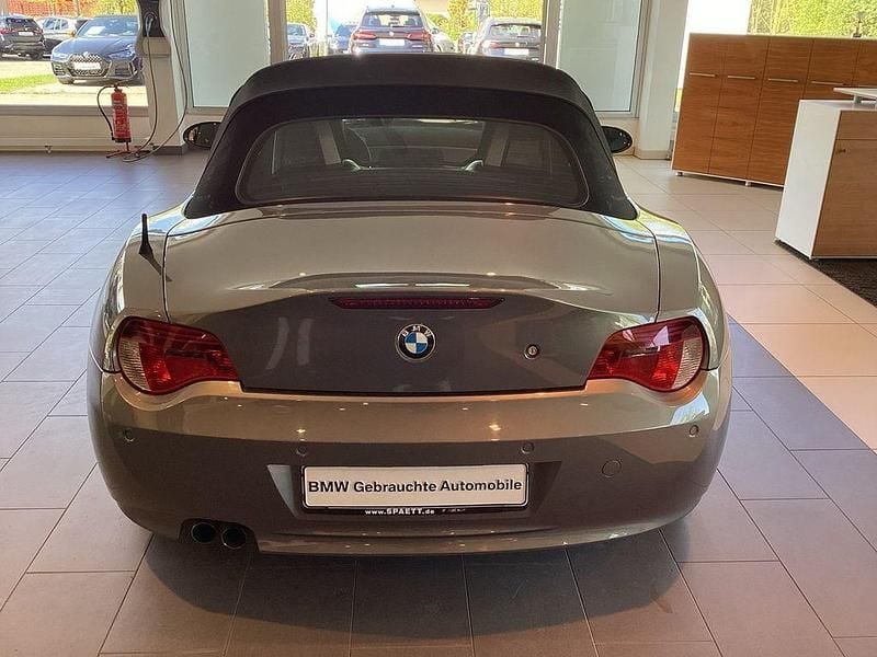 Gebraucht BMW Z4 Sport Line 177 PS (130 kW) 2007 Stratusgrau Cabrio