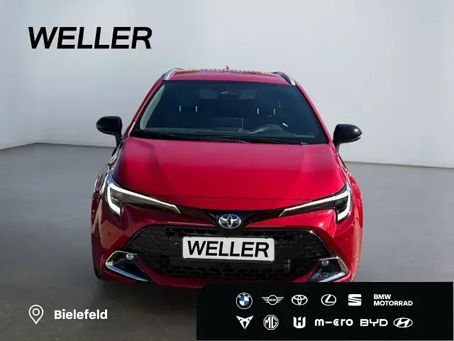 Neu Toyota Corolla 196 PS (144 kW) 2026 Rot Kombi