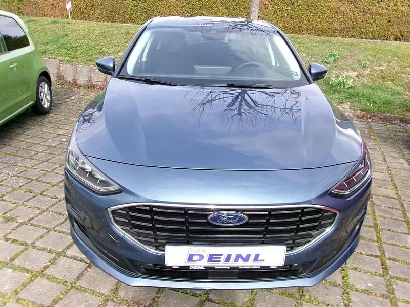 Gebraucht Ford Focus Titanium X 125 PS (91 kW) 2025 Chromablau metallic Kleinwagen