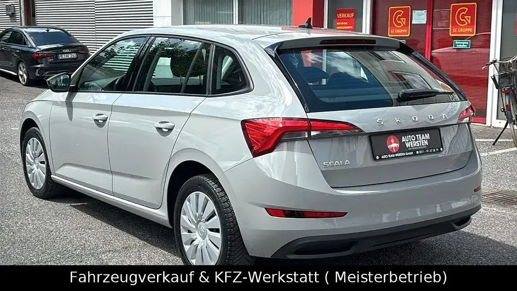 Gebraucht Skoda Scala 95 PS (69 kW) 2021 Grau Kleinwagen