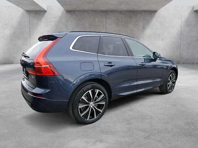 Gebraucht Volvo XC60 Core 197 PS (144 kW) 2023 Blau SUV