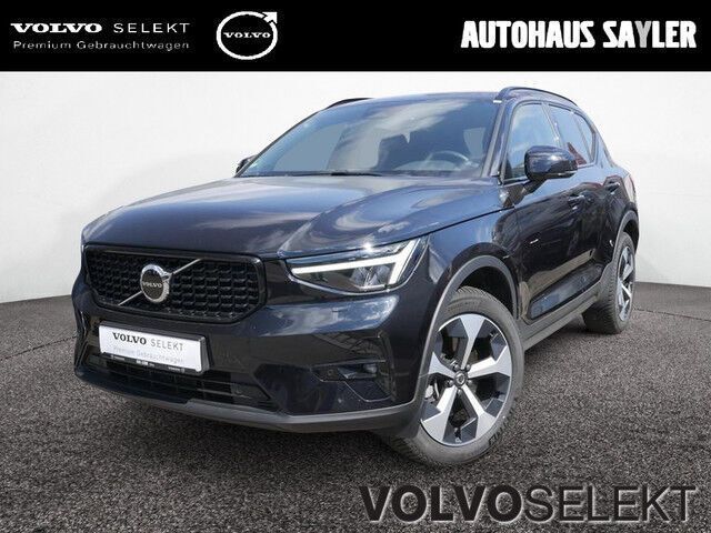 Schwarz / onyx schwarz (metallic) Gebraucht 2024 Volvo XC40 Plus SUV | 37.990 € (Guter Preis) - Bild 1/4