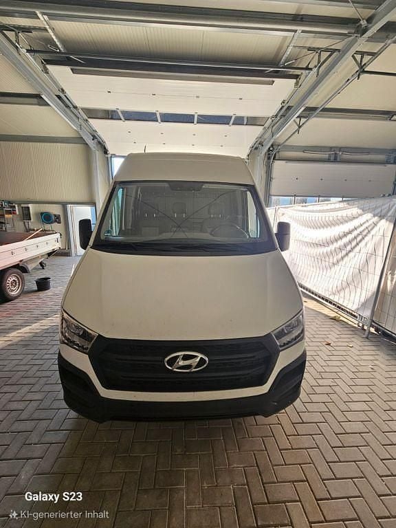 Weiß Gebraucht 2019 Hyundai H 350 Van | 14.980 € (Superpreis) - Bild 1/4