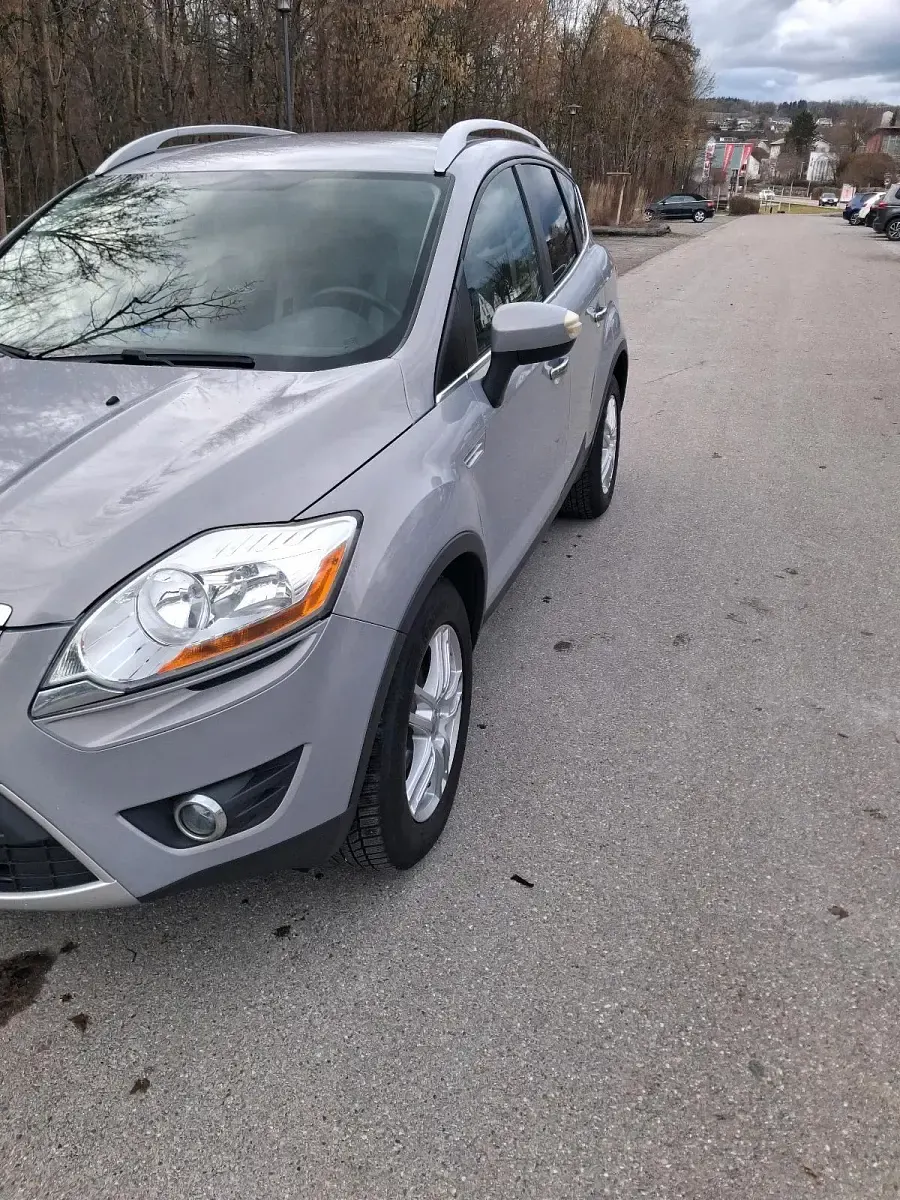 Gebraucht Ford Kuga 140 PS (102 kW) 2011 Grau SUV